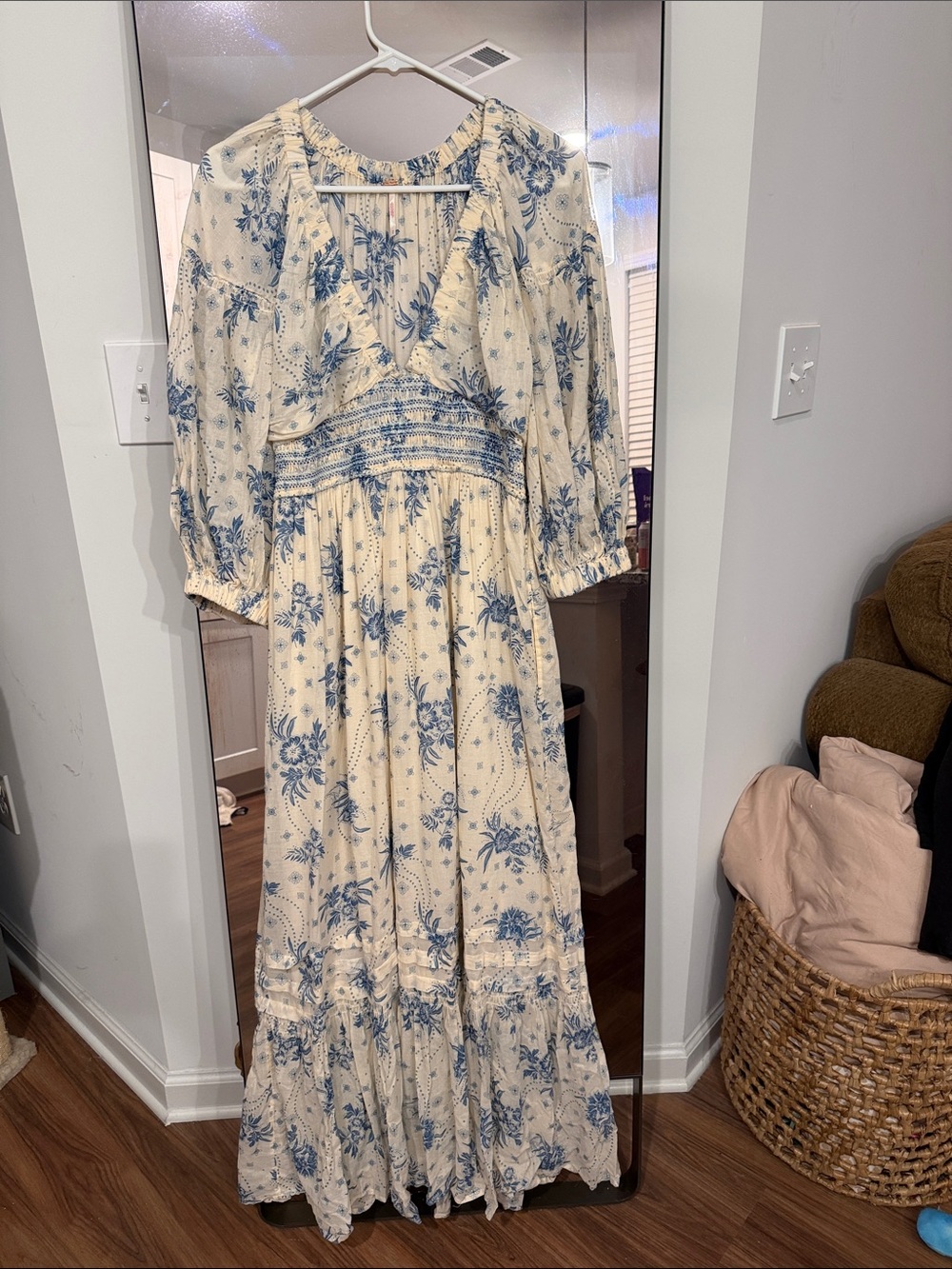 Free People Blue & Cream Floral Boho Maxi Dress Cottagecore Dress M - Picture 2 of 9